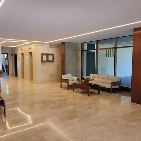 La Del Sol Apartment *